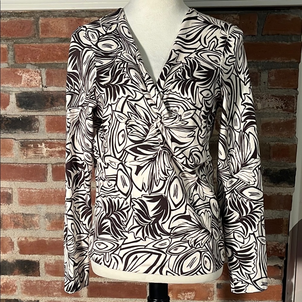 Saks Fifth Ave Brown Cream Pattern Silk Blend Sweater with Twist front